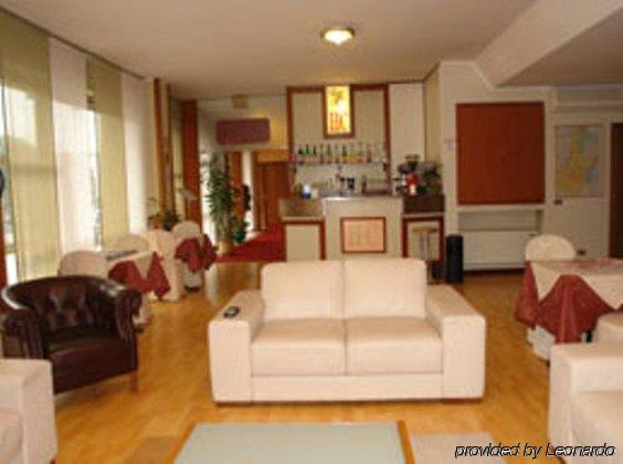 Cristallo Hotel 3*