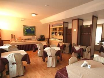 Hotel Cristallo 3*